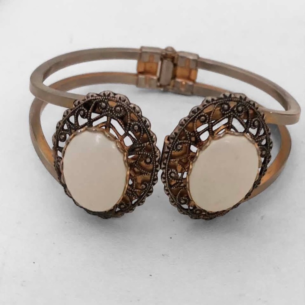Vintage Milk Glass Oval Panel Clamper Bracelet